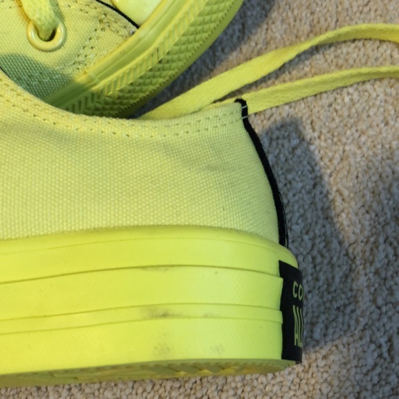 Converse x OPI Chuck Taylor All Star - size 6 - Picture 8 of 8